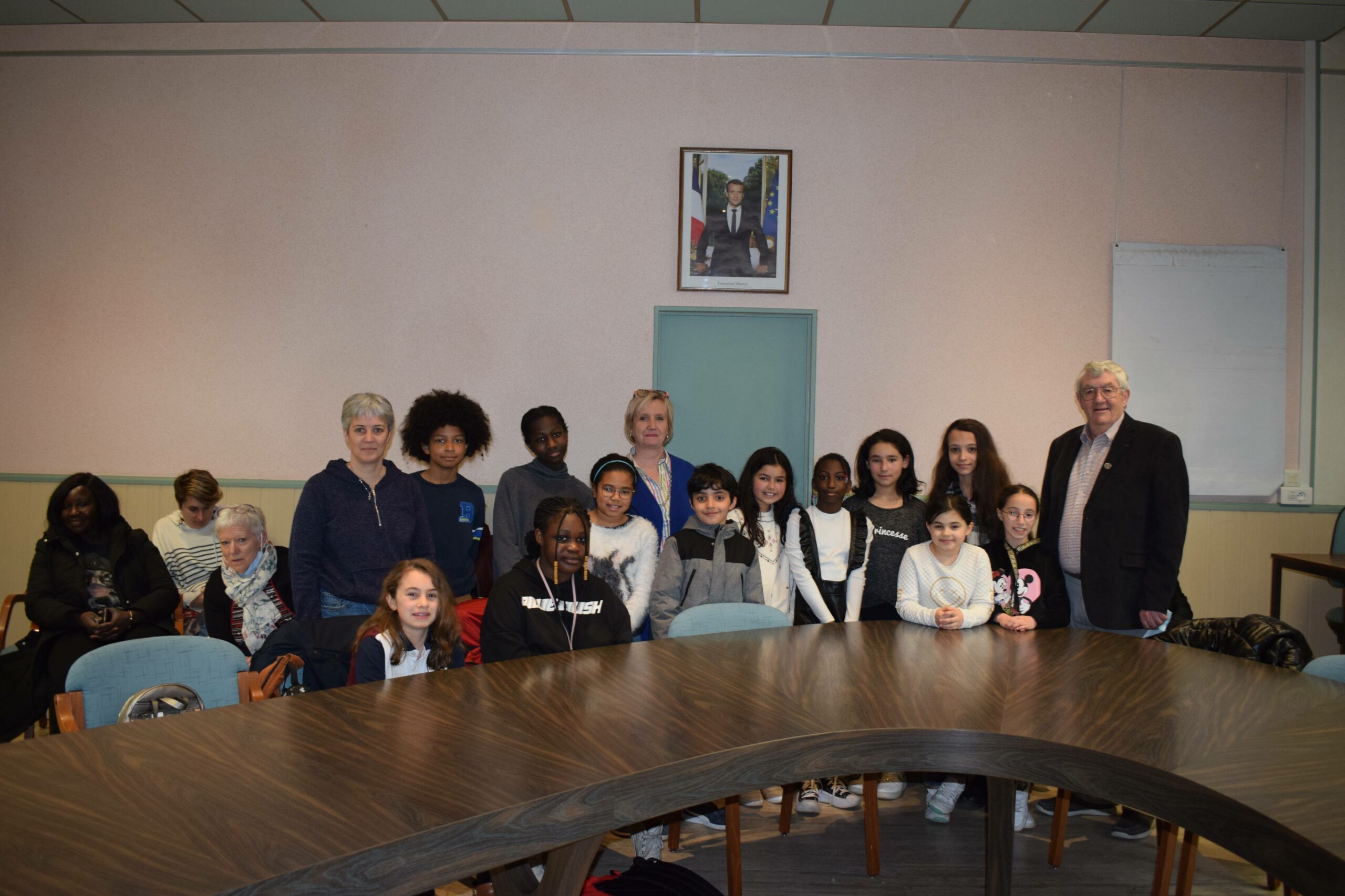 2023-MAIRIE-MAINVILLIERS-conseil_municipal_des_enfants-photo_conseil_municipal_des_enfants Conseil Municipal des Enfants à Mainvilliers